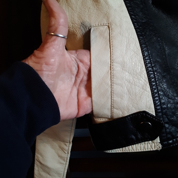 Light Flight Jacket - Picture 5 of 8